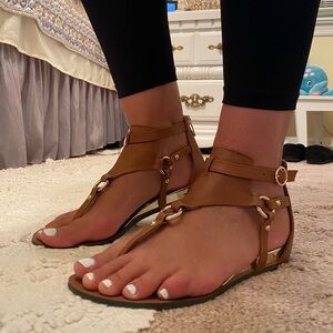 Vince Camuto size 7 1/2 sandals